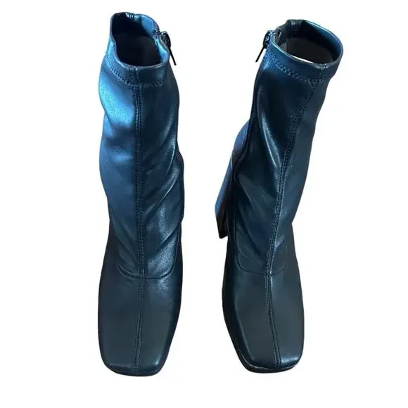 Wild Pair Beautee Platform Heeled Booties Square Toe Block Heel NEW Size 7 - Picture 2 of 11